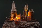 ماکت قلعه هاگوارتز با نورپردازی و کتابچه استیکر