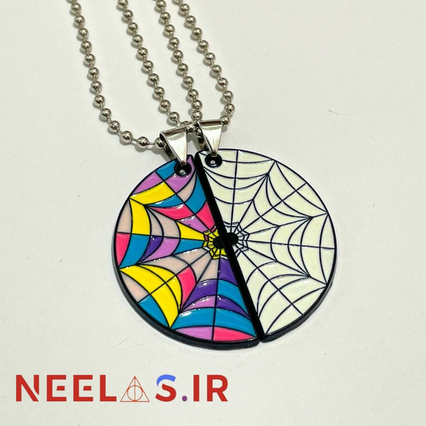 گردنبند جفتی پنجره اتاق ونزدی آدامز و ایند سینکلر